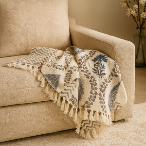 Handwoven Cotton Throw Blanket with Tassels-Aaroha Living