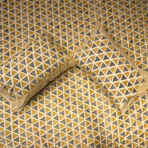 Triangles Prints Cotton Bedsheet-Aaroha Living