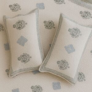 Cotton Quilted Bedcover with Floral Print-Aaroha Living