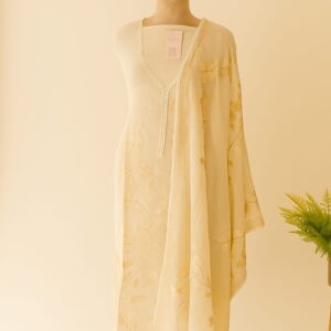 Mul With Floral Embroidery Unstitched Suit